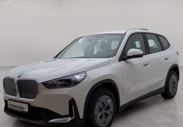 BMW iX1 12.427 km 35.904 &euro; München 80939