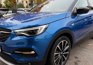 Opel Grandland (X) 37.617 km 17.999 &euro; München 81243