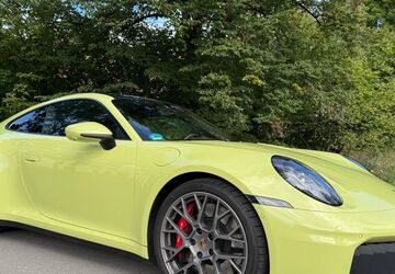 Porsche 992 13.000 km 170.990 &euro; Haar 85540