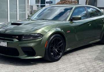 Dodge Charger 92.000 km 59.980 &euro; München 81825
