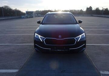 Skoda Octavia 2.500 km 43.900 &euro; München 80686