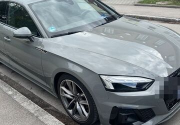 Audi A5 89.000 km 31.900 &euro; München 81249