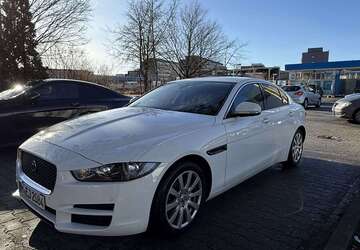 Jaguar XE 158.000 km 10.900 &euro; München 81379