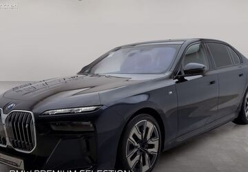 BMW i7 2.308 km 119.901 &euro; München 80939