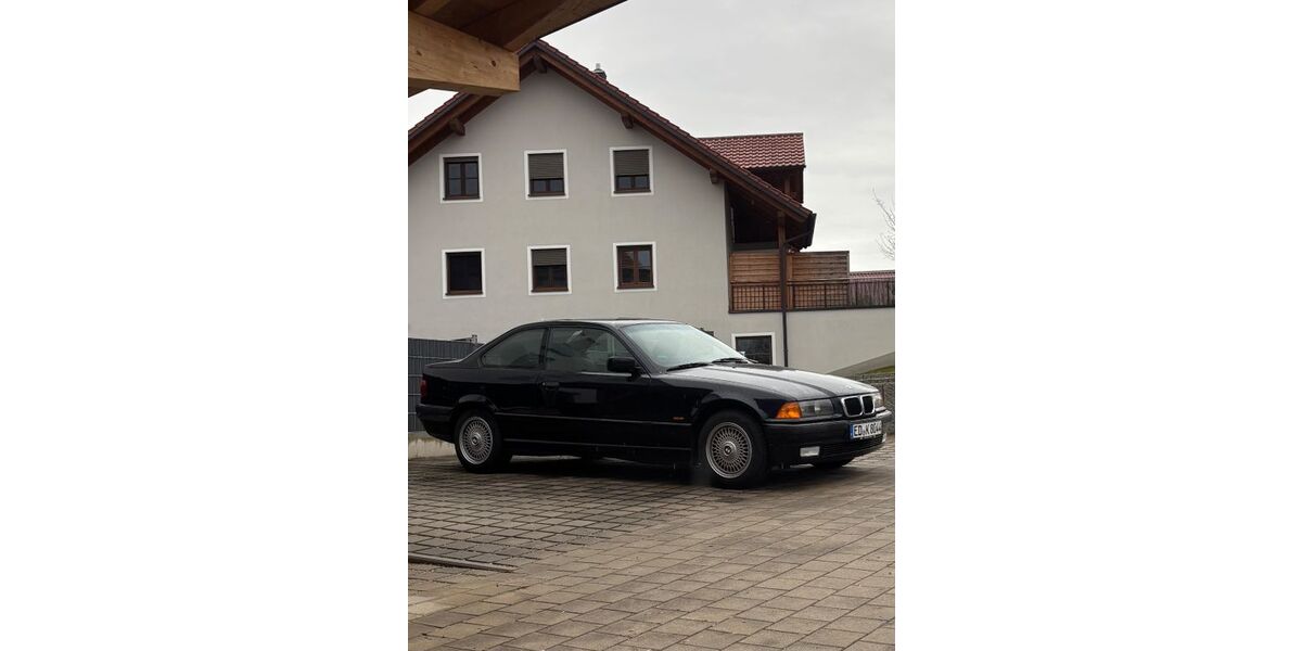 BMW 316 210.000 km 4.500 &euro; Oberding 85445