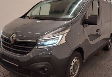 Renault Trafic 52.000 km 16.999 &euro; München 81829