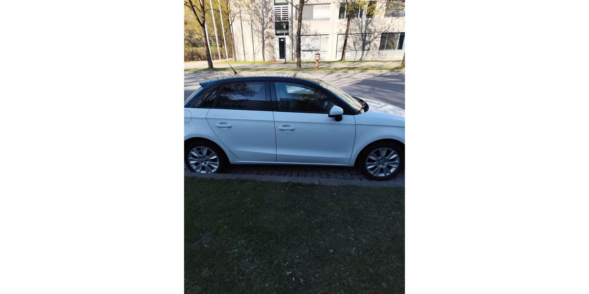 Audi A1 103.296 km 7.999 &euro; München 81737