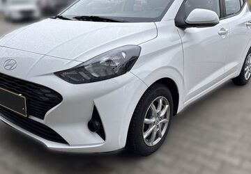 Hyundai i10 27.300 km 12.800 &euro; München 80939