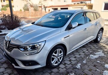 Renault Megane 75.290 km 12.650 &euro; Poing 85586