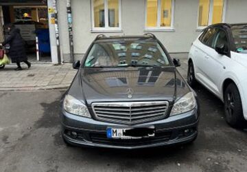 Mercedes-Benz C 180 199.800 km 3.900 &euro; München 81925
