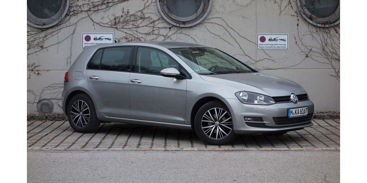 VW Golf 131.000 km 9.090 &euro; München 81739