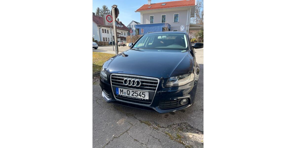 Audi A4 146.000 km 8.199 &euro; München 81476