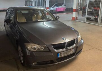 BMW 320 238.000 km 2.000 &euro; München 81673