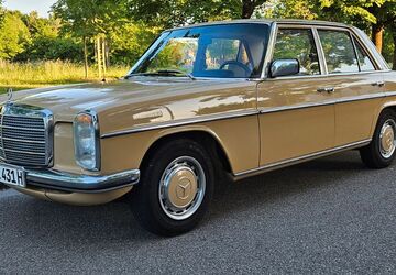 Mercedes-Benz 200 87.000 km 18.450 &euro; Unterschleißheim 85716