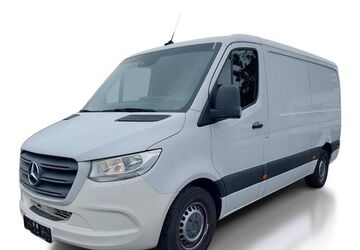 Mercedes-Benz Sprinter 210.000 km 17.900 &euro; München 81243