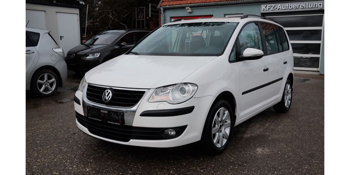 VW Touran 245.695 km 3.700 &euro; München 81249