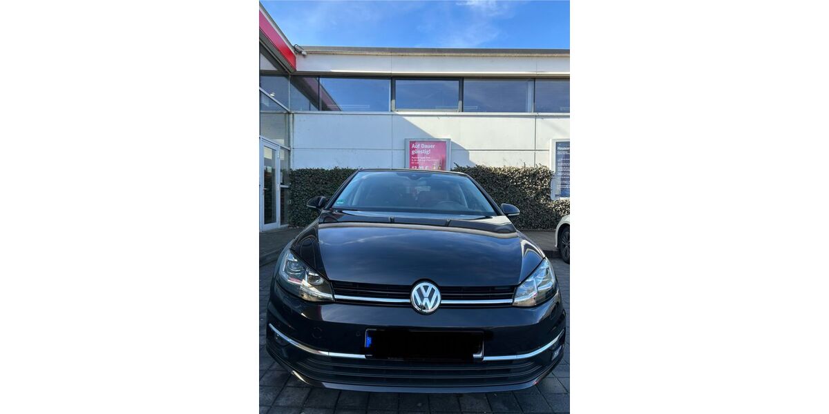 VW Golf 110.000 km 19.600 &euro; München 81927