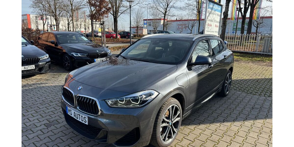 BMW X2 69.000 km 25.380 &euro; München 81243