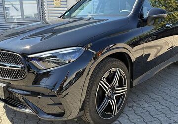 Mercedes-Benz GLC 300 7.500 km 67.900 &euro; München 81379