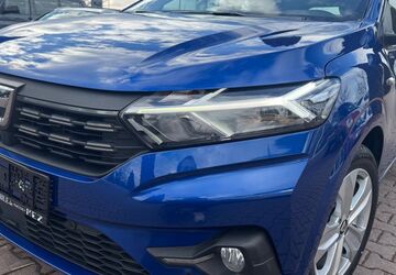 Dacia Sandero 95.000 km 9.900 &euro; Dachau 85221