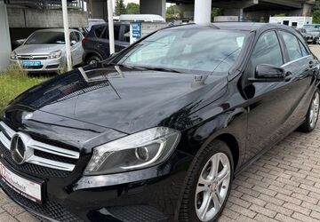Mercedes-Benz A 180 111.200 km 9.850 &euro; München 81825