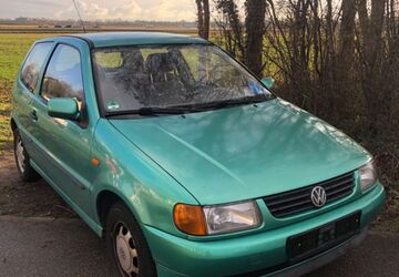 VW Polo 84.000 km 2.299 &euro; München 81739