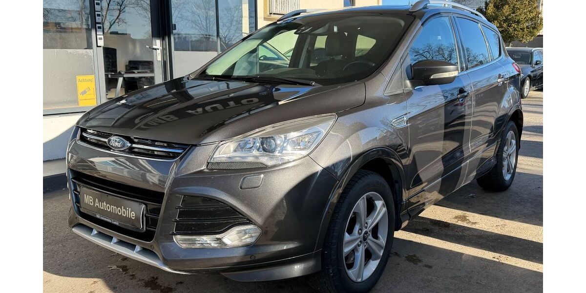 Ford Kuga 238.600 km 7.990 &euro; München 80939
