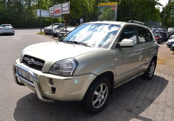 Hyundai TUCSON 129.000 km 3.900 &euro; München 81243