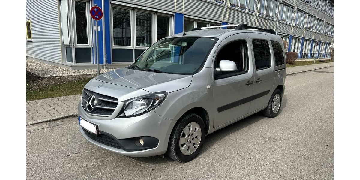 Mercedes-Benz Citan 77.000 km 13.950 &euro; München 81827