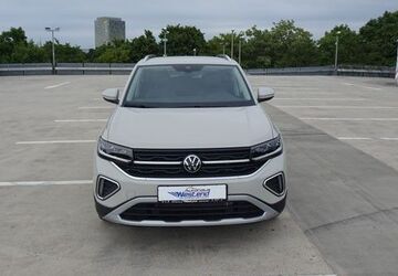 VW T-Cross 2.000 km 32.600 &euro; München 80686