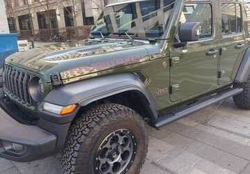 Jeep Wrangler 15.000 km 54.800 &euro; München, Landeshauptstadt 80802