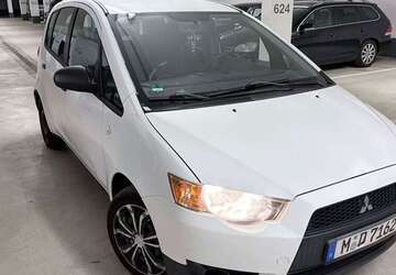 Mitsubishi Colt 236.000 km 1.300 &euro; munchen 85540