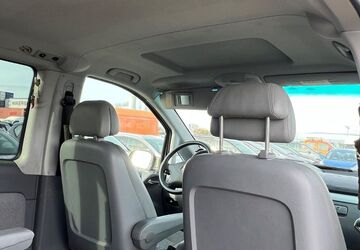 Mercedes-Benz Viano 276.000 km 3.999 &euro; München 81829