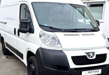 Peugeot Boxer 185.600 km 7.990 &euro; Maisach 82216