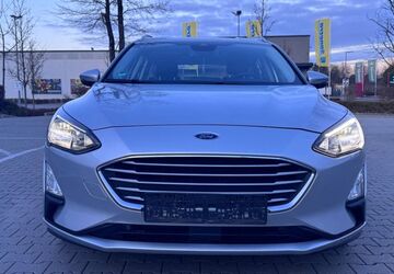 Ford Focus 38.000 km 13.700 &euro; München 81825