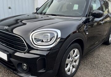 Mini Countryman D (Cooper) 62.900 km 20.400 &euro; München 81671
