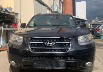 Hyundai SANTA FE 224.606 km 3.900 &euro; München 81735