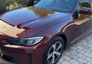 BMW i4 30.000 km 40.750 &euro; Pastetten 85669