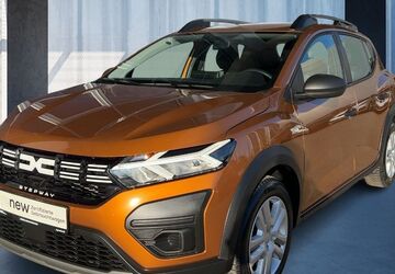 Dacia Sandero 32.441 km 14.890 &euro; Unterschleißheim 85716