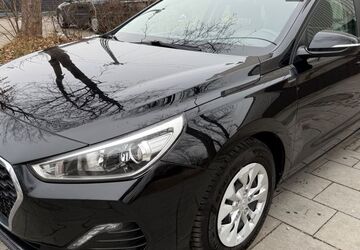 Hyundai i30 86.000 km 8.900 &euro; München Trudering-Riem 81825