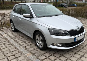 Skoda Fabia 43.000 km 13.600 &euro; Kirchheim b. München 85551