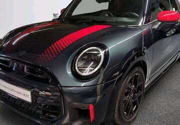 Mini John Cooper Works Cabrio 6.288 km 42.796 &euro; München 80788
