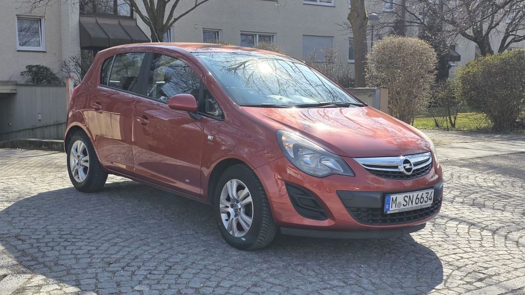 Opel Corsa 119.500 km 4.690 &euro; München 81245
