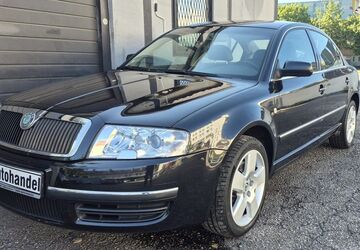 Skoda Superb 204.000 km 3.490 &euro; München 80809