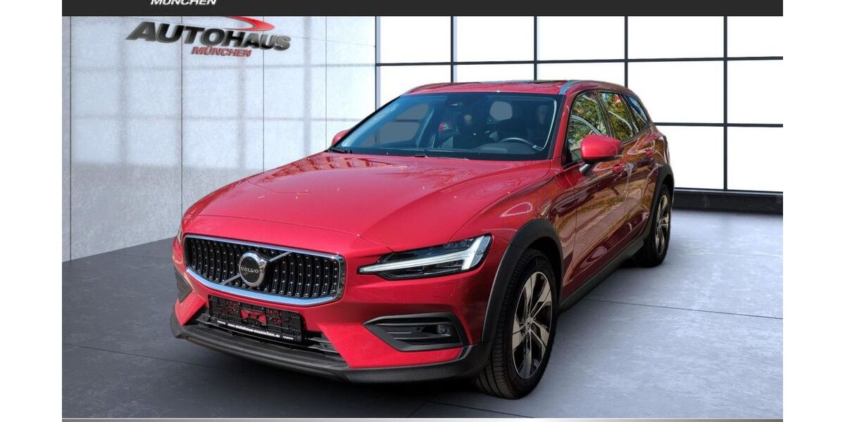 Volvo V60 Cross Country 26.300 km 37.990 &euro; München 81825