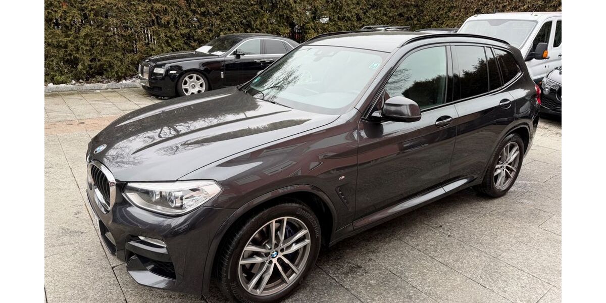 BMW X3 195.000 km 21.980 &euro; München 81827