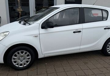 Hyundai i20 75.100 km 4.990 &euro; Straßlach bei München 82064