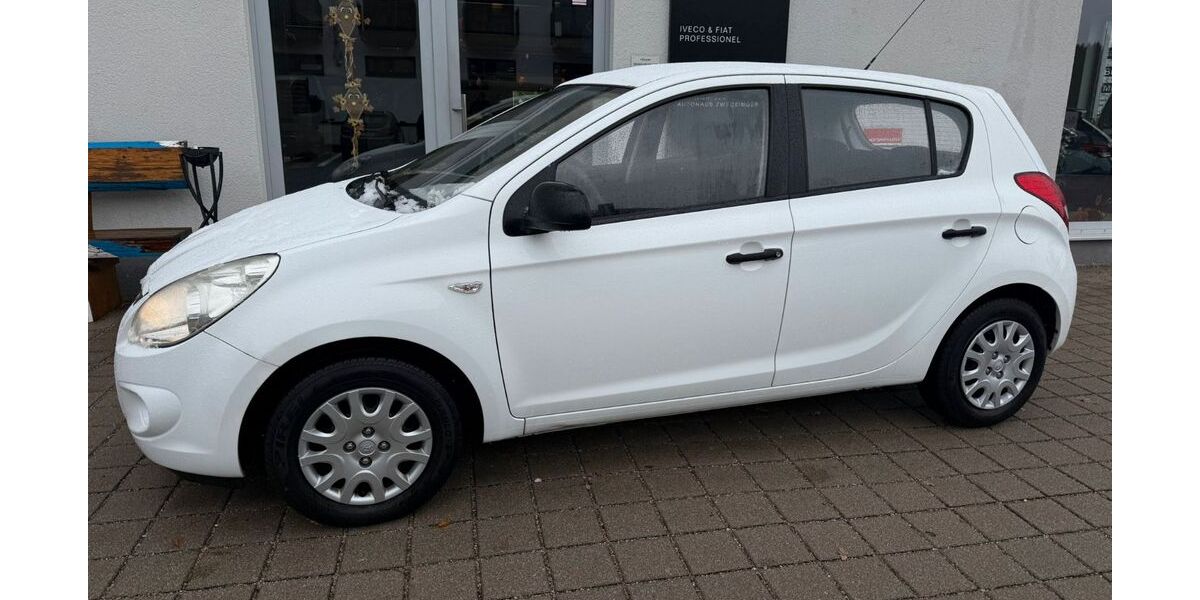 Hyundai i20 75.100 km 4.990 &euro; Straßlach bei München 82064