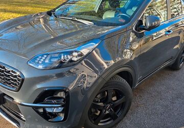 Kia Sportage 82.000 km 18.690 &euro; Unterhaching 82008