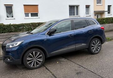 Renault Kadjar 193.000 km 9.900 &euro; germering 82110